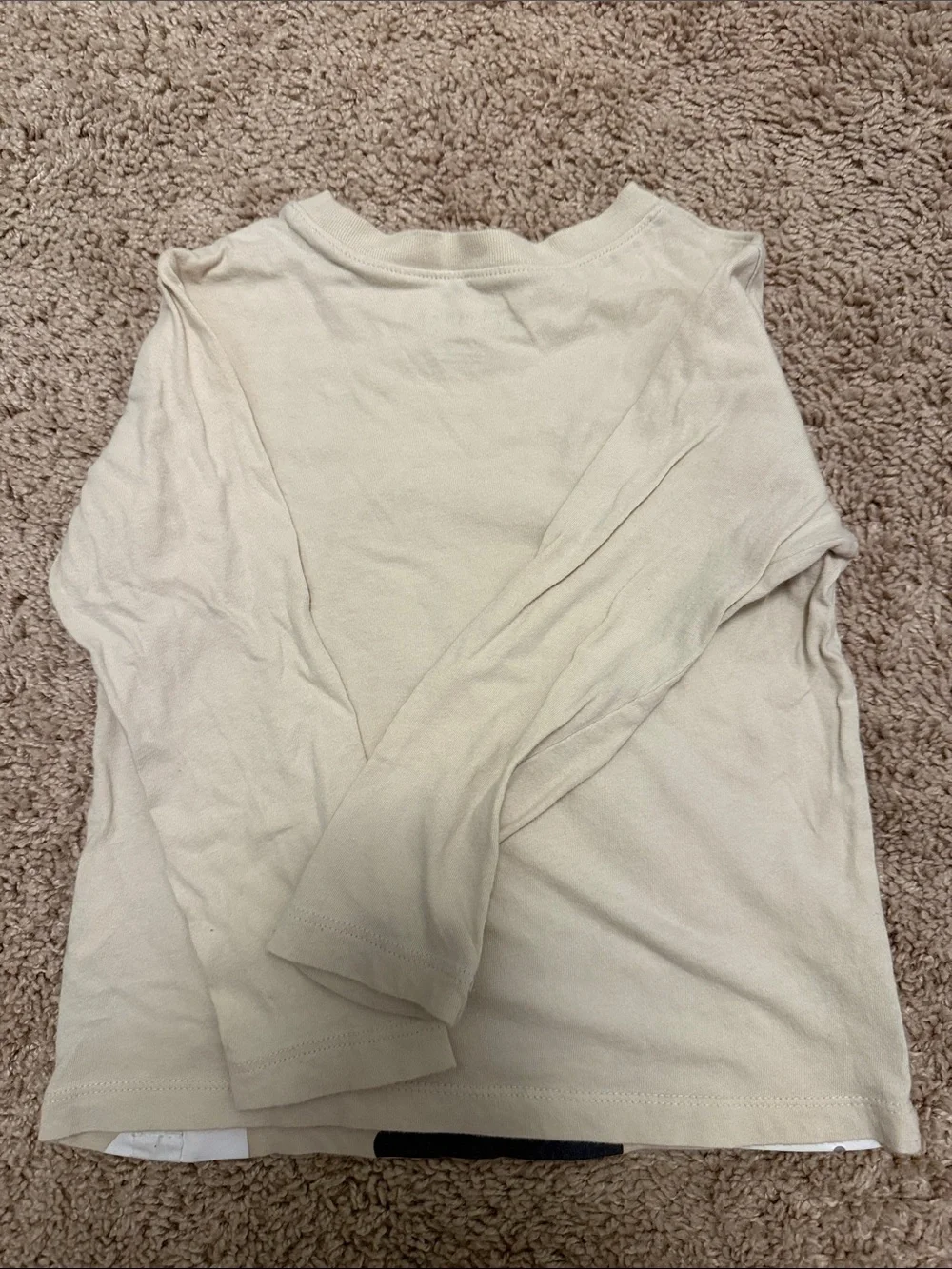 GAP Beige Long-Sleeve Buzz Lightyear Face Graphic Tee size 4 years